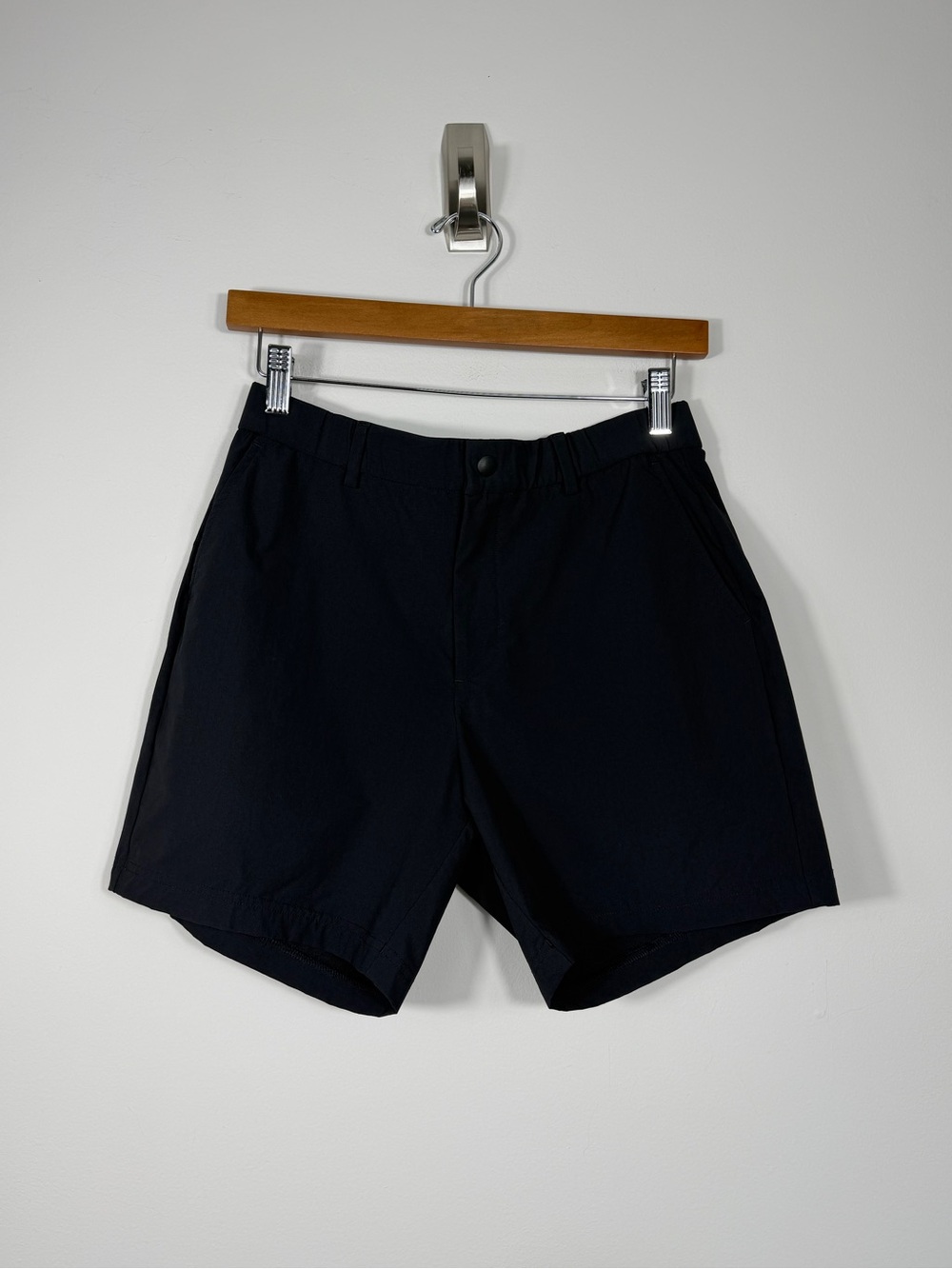 Bearbottom Black Stretch Performance Chino Shorts 5.5” Inseam Men’s Small